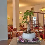 فندق Rex