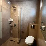 Rex فندق