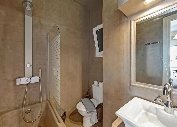 Rex فندق كالامباكا